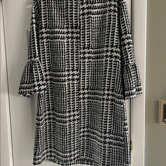 ZARA WOMAN SHIFT DRESS BLACK WHITE HOUNDSTOOTH PLAID BELL SLEEVES SIZE L - Picture 5 of 5